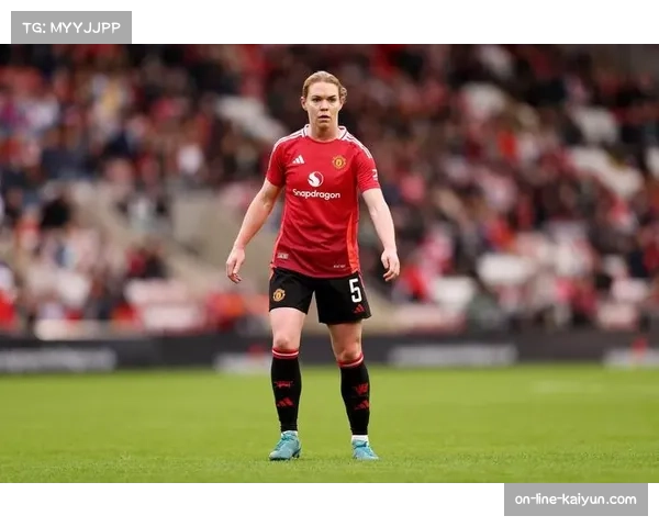 曼联女足虽败犹荣 客场对阵狼堡展现防守韧性