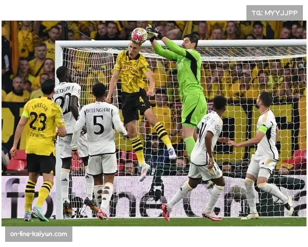 多特施洛特贝克埃姆雷詹复出 防线重组效果决定争冠希望